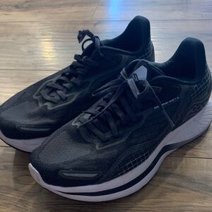 Women’s Saucony Endorphin Shift 2